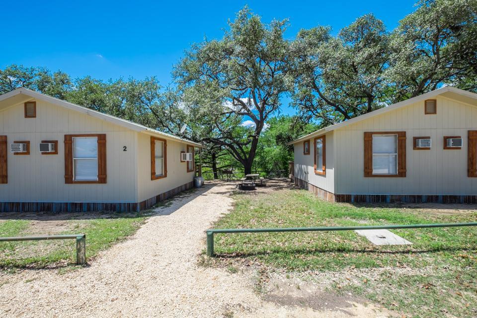 River Bluff Cabins Rio Frio Экстерьер фото