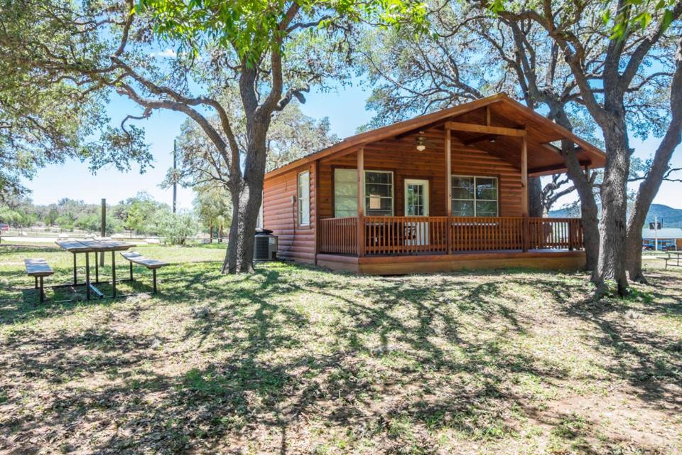 River Bluff Cabins Rio Frio Экстерьер фото